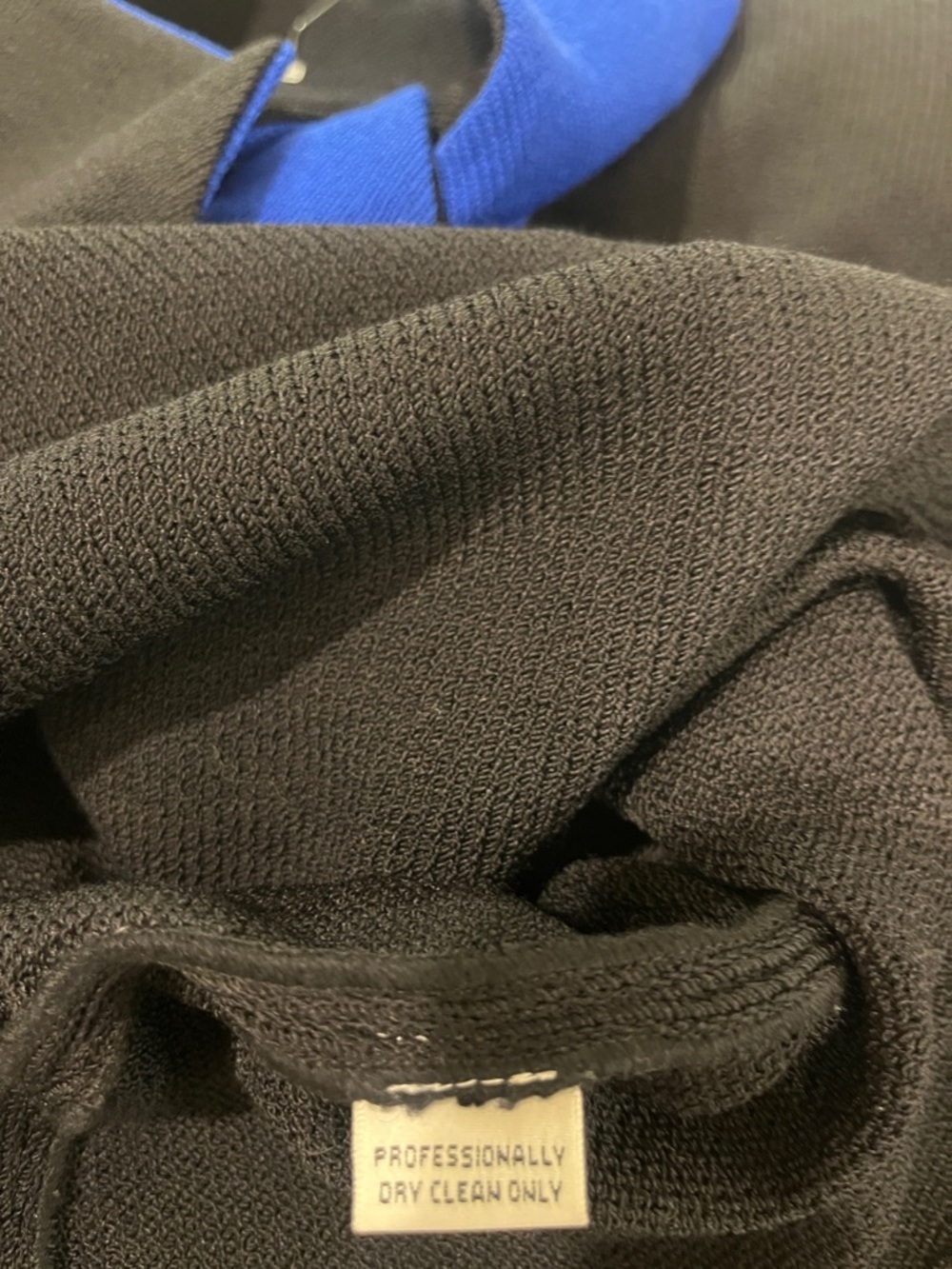 St. John Black Knit Jacket Scarf Collar Gold Buttons Blue Trim Size 6 - Picture 9 of 11